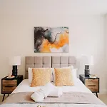 Stunning Grade II City Living Family Contractors