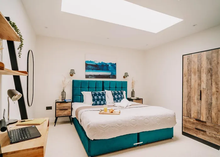 Stunning Grade II City Living Family Contractors