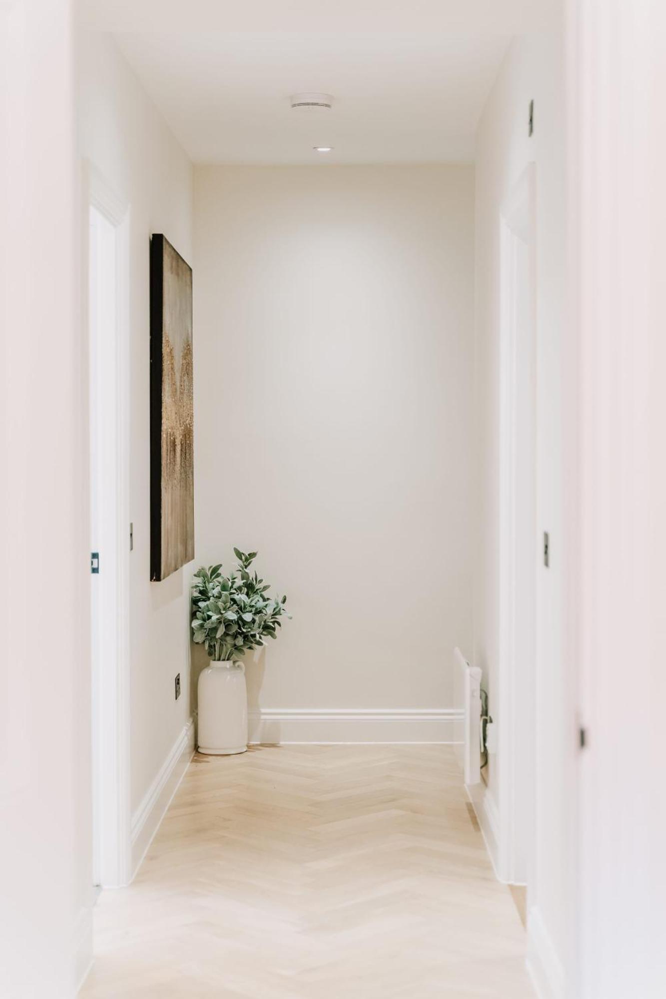 Stunning Grade Ii Living Family Contractors Apartment *